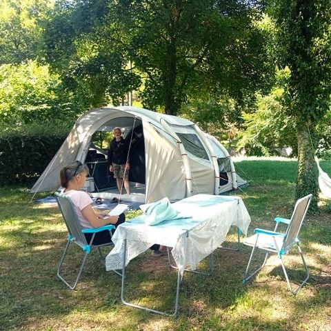 PLOT - Bare pitch for tent + 1 vehicle