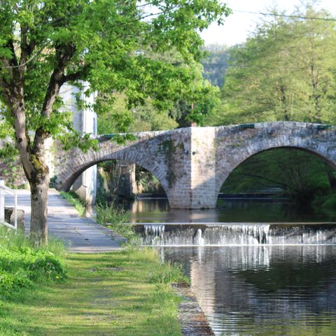 PIAZZOLA - Piazzole per caravan e furgoni