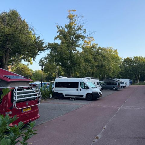 Parcela - Área de autocaravanas Estándar L