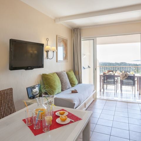 Apartment 6 persons - 1 bedroom + 1 sleeping area - Terrace or balcony - Air-conditioned