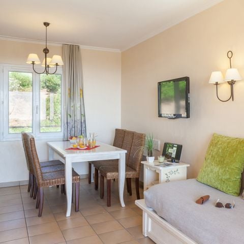 Apartment 6 persons - 1 bedroom + 1 sleeping area - Terrace or balcony - Air-conditioned
