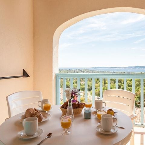 APPARTEMENT 4 personnes - - 1 chambre - Terrasse ou balcon - Vue sur la mer