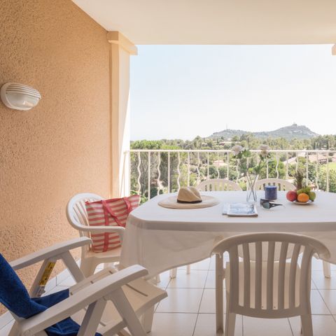 Piso 5 personas - 1 dormitorio - Terraza - Aire acondicionado