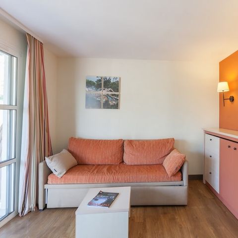 APARTMENT 6 people - 1 bedroom + 1 sleeping area - Terrace