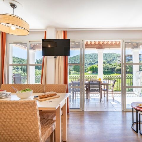 Apartment 6 persons - - 1 bedroom + 1 sleeping alcove - Terrace