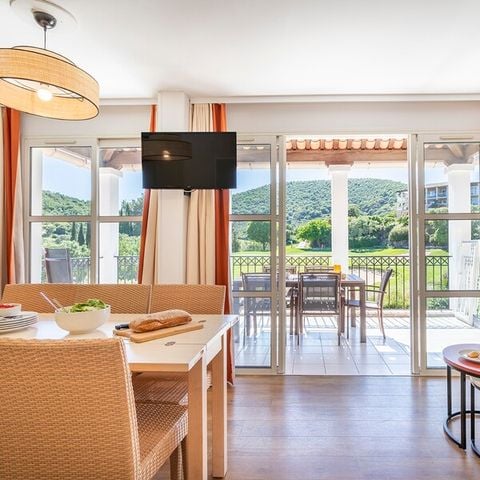 APPARTEMENT 6 personnes - 1 chambre + 1 alcôve - Terrasse - Climatisé - Rénové