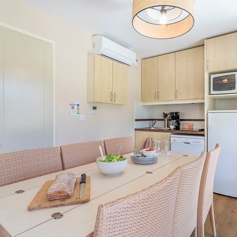 Apartment 6 persons - - 1 bedroom + 1 sleeping alcove - Terrace