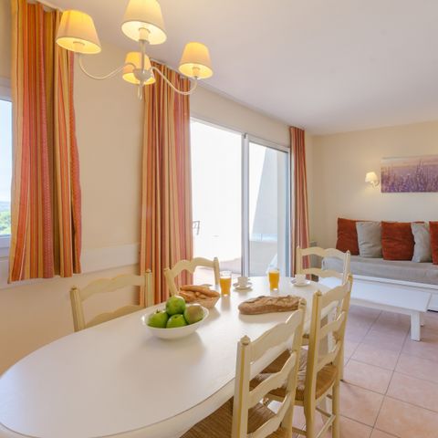 APARTMENT 6 people - - 1 bedroom + 1 sleeping alcove - Balcony - Lake District