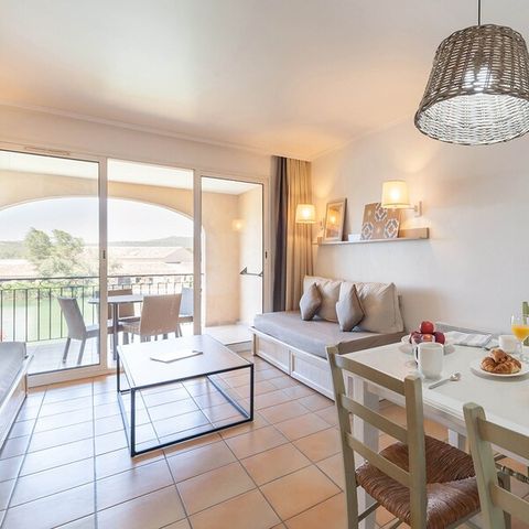 STUDIO 4 personnes - 1 COIN NUIT - TERRASSE OU BALCON - QUARTIER DU LAC