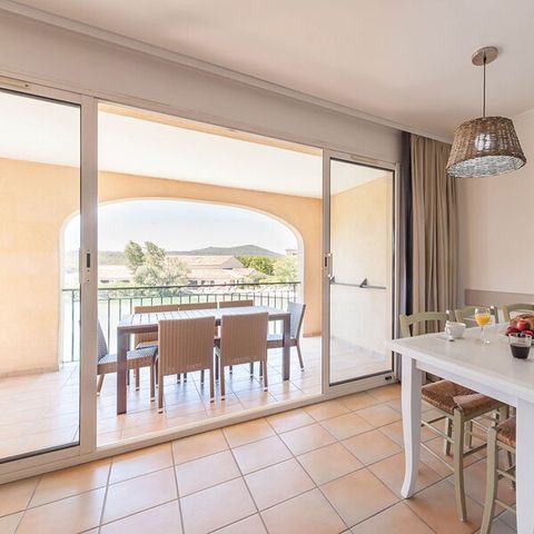 APARTMENT 6 people - - 1 bedroom + 1 sleeping alcove - Balcony - Lake District