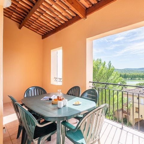 APPARTEMENT 8 personnes - 2 CHAMBRES + 1 COIN NUIT - BALCON - CLIMATISÉ