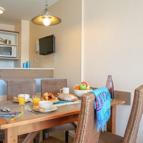 STUDIO 4 persone - Monolocale - 1 alcova per dormire - Terrazza o balcone - Quartiere La Place