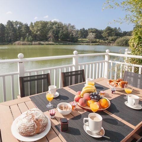 MAISON 8 personnes - 2 chambres + 1 coin nuit - Terrasse - Vue sur le lac