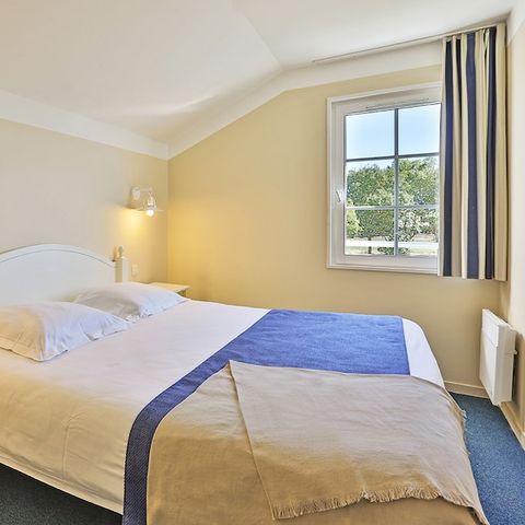 BUNGALOW 8 personnes - - 2 chambres + 1 alcôve - Terrasse - Duplex - Quartier du Domaine du Moulin