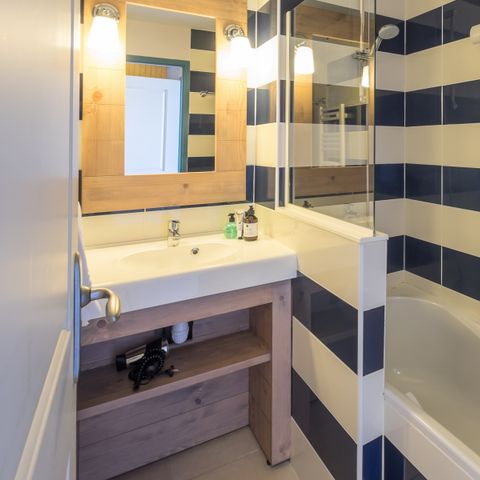 APPARTEMENT 3 personnes - 1 chambre - Terrasse ou balcon - Vue sur la mer