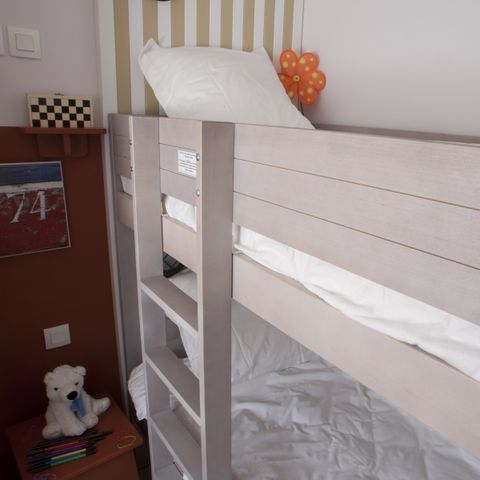 Apartment 6 persons - - 1 bedroom + 1 sleeping alcove - Terrace or balcony - Sea view
