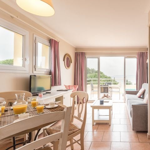 STUDIO 4 people -  1 sleeping area - Balcony - Air-conditioned