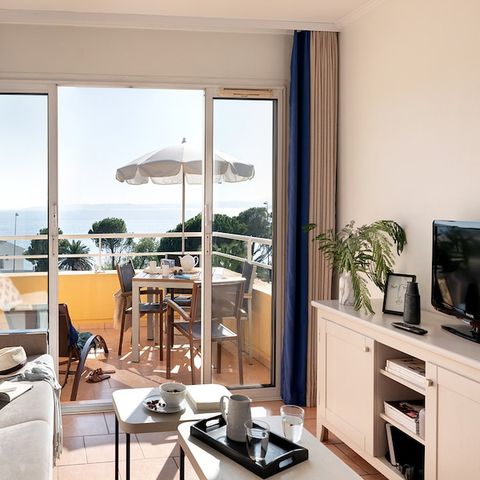 Studio 4 persons - 1 sleeping area - Balcony - Sea view - Air-conditioned