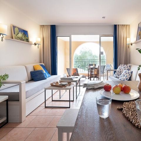 APPARTEMENT 4 personnes - (max. 3 adultes) Standard