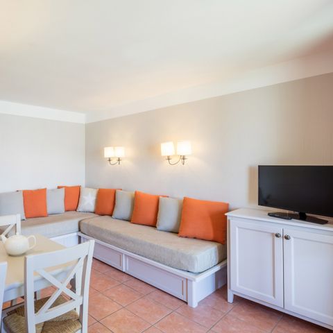 Apartment 6 persons - - 1 bedroom + 1 sleeping alcove - Terrace or balcony - River view