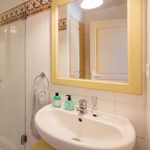 Apartment 6 persons - - 2 bedrooms - Terrace - Garden level