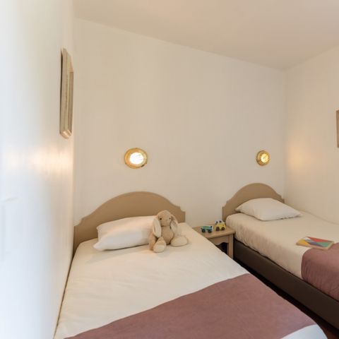 Apartment 6 persons - - 2 bedrooms - Terrace - Garden level