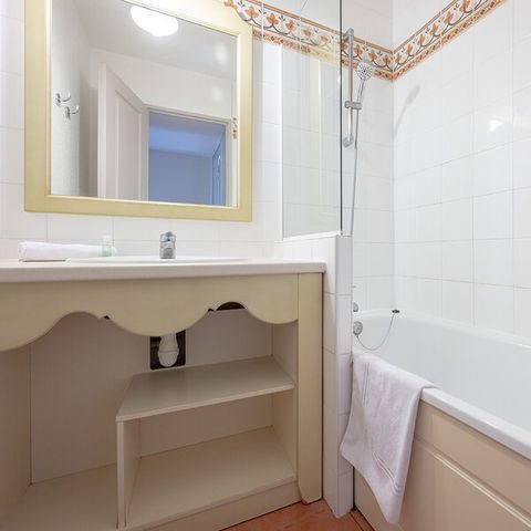 APPARTEMENT 5 personnes - 1 chambre - Terrasse ou balcon - Vue sur la rivière