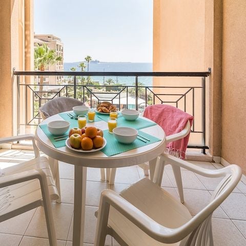 STUDIO 5 personnes - 1 coin nuit - Vue mer - Terrasse ou balcon