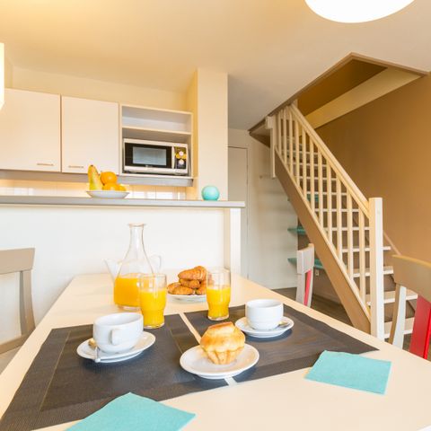 Apartment 6 persons - - 1 bedroom + 1 sleeping alcove - Terrace or balcony