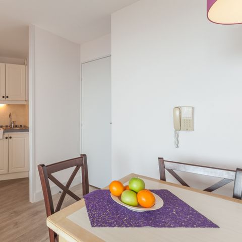 Apartment 6 persons - 1 bedroom + 1 sleeping area - Terrace or balcony - Garden view - Renovated - Air-conditioned