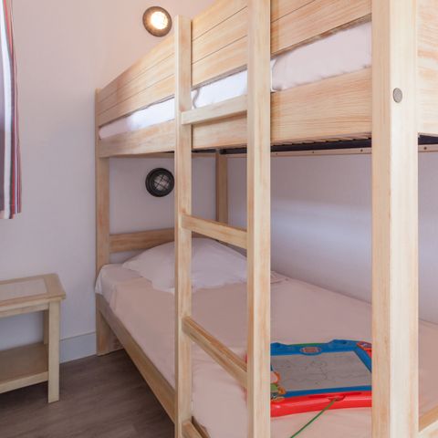 Apartment 6 persons - 1 bedroom + 1 sleeping area - Terrace or balcony - Garden view - Renovated - Air-conditioned
