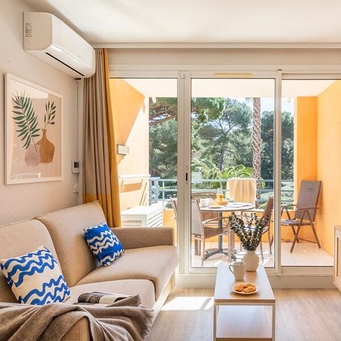 Studio 4 personnes - 1 alcôve - Terrasse ou balcon