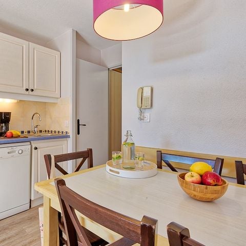 APPARTEMENT 4 personnes - 1 chambre – Terrasse ou balcon – Vue jardin