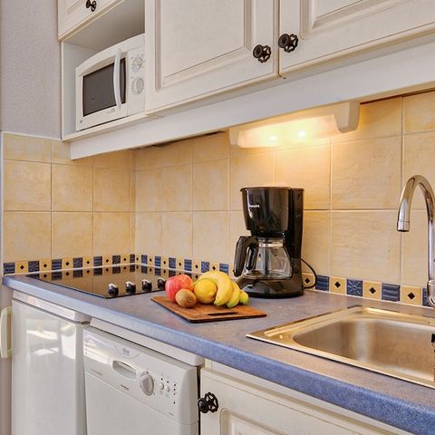 Apartment 4 persons - 1 bedroom - Terrace or balcony - Garden view