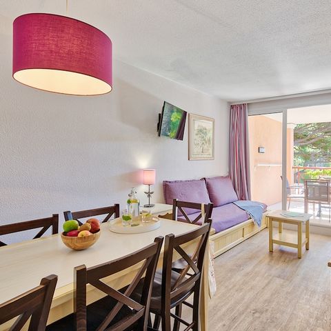 Apartment 6 persons - 1 bedroom + 1 sleeping area - Terrace or balcony - Garden view