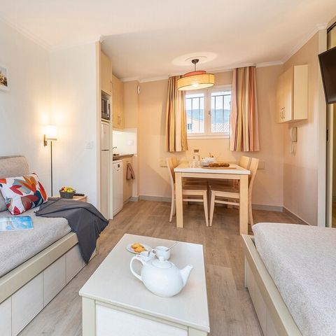 Apartment 6 persons - - 1 bedroom + 1 sleeping alcove - Terrace or balcony