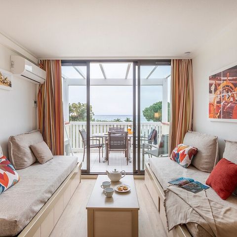 APARTEMENTO 6 personas - - 1 habitación + 1 alcoba - Terraza o balcón - Vista al mar - Orientación sur