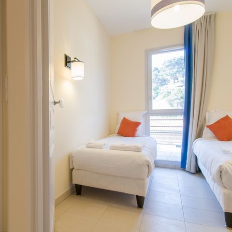 Piso 6 personas - - 2 habitaciones - Balcón - Orientación sur