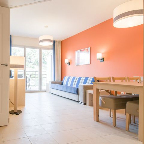 Apartment 6 persons - - 2 bedrooms - Balcony - South facing