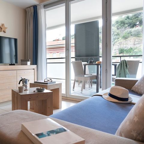 APARTMENT 4 people - Flat 4 people - 1 bedroom - Air-conditioned