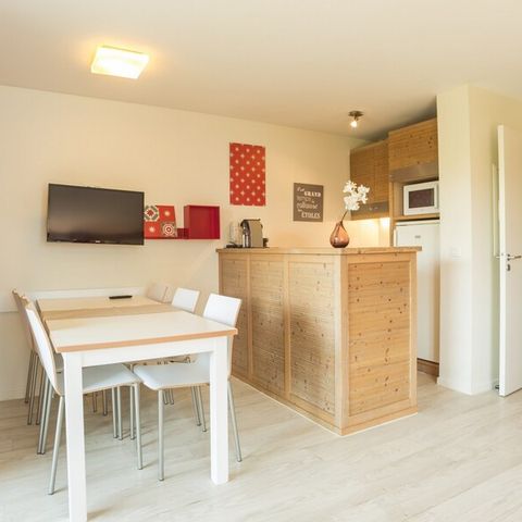 APPARTEMENT 6 personnes - 1 CHAMBRE + 1 COIN NUIT - VUE JARDIN