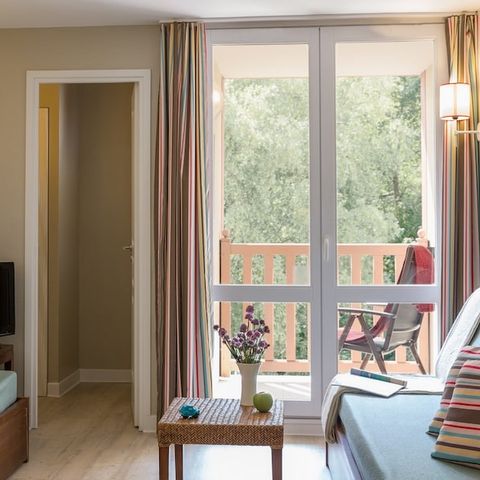 APARTMENT 6 people - - 1 bedroom + 1 sleeping alcove - Terrace or balcony