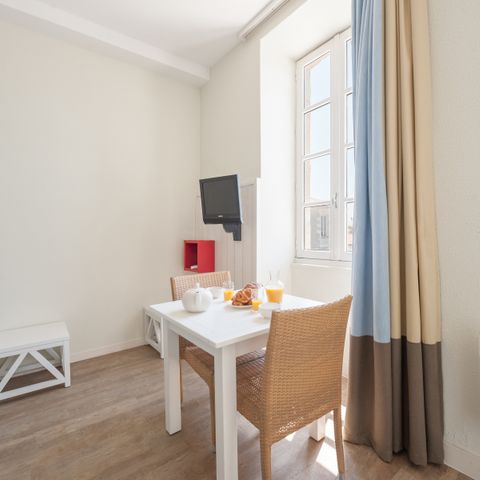 STUDIO 3 personnes - Terrasse - Rez-de-Jardin