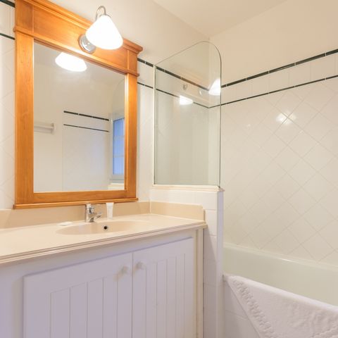 APARTMENT 6 people - - 1 bedroom + 1 sleeping alcove