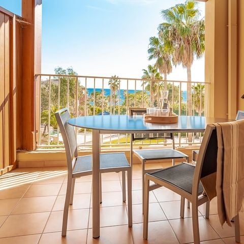 Appartement 6 personnes - 1 chambre - Terrasse ou balcon - Vue sur la mer - Climatisé
