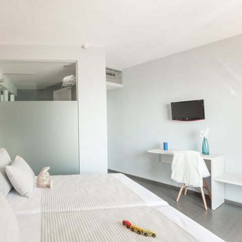 APPARTEMENT 2 personnes - Chambre standard climatisée