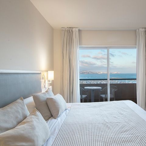 APPARTAMENTO 2 persone - Junior Suite con balcone - Vista mare - 1 camera da letto