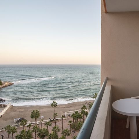 HABTIACIÓN 2 personas - Junior Suite Balcón - Vista al mar - 1 dormitorio