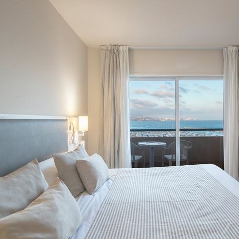 CHAMBRE 2 personnes - Junior Suite Balcon - Vue sur la mer - 1 chambre