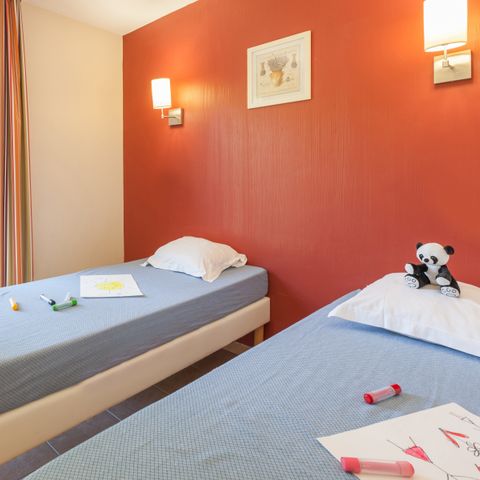 HOUSE 6 people - - 2 bedrooms - Duplex - Terrace - Air conditioned